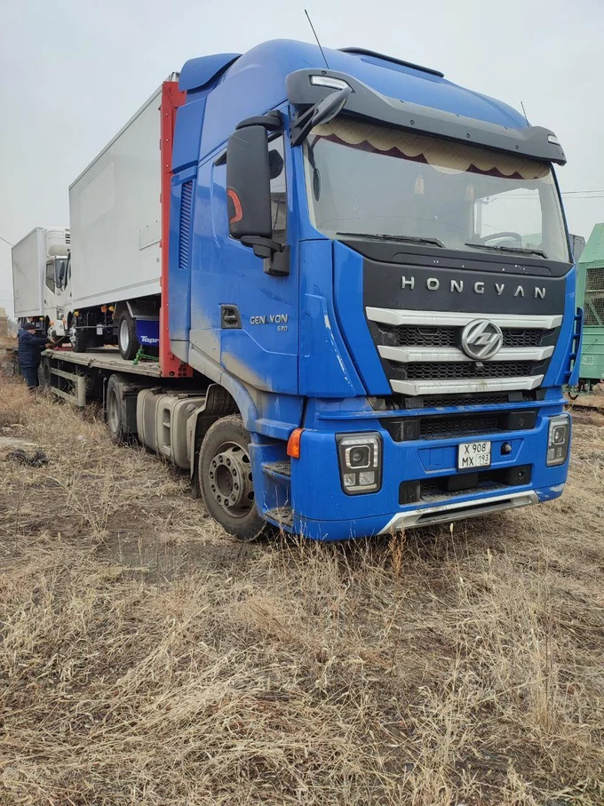 Доставка автоколонной 8 грузовиков Isuzu из Уссурийска в Красноярск за 5 дней
